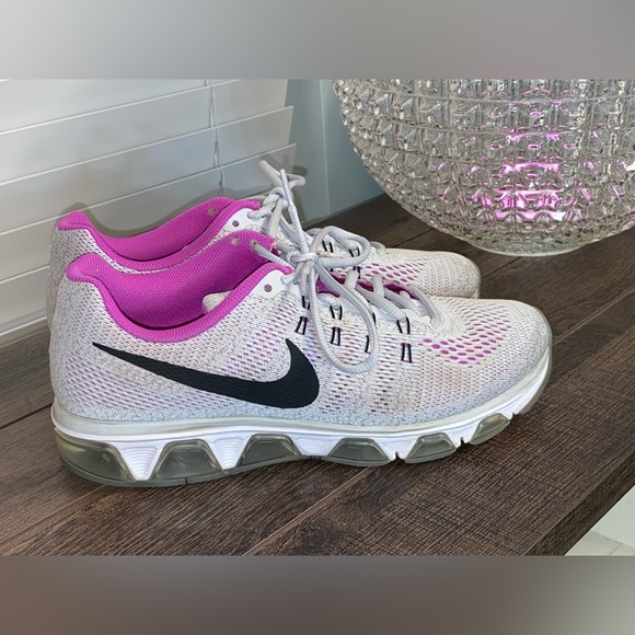 Nike Air Max Tailwind Running Shoes - Picture 2 of 15
